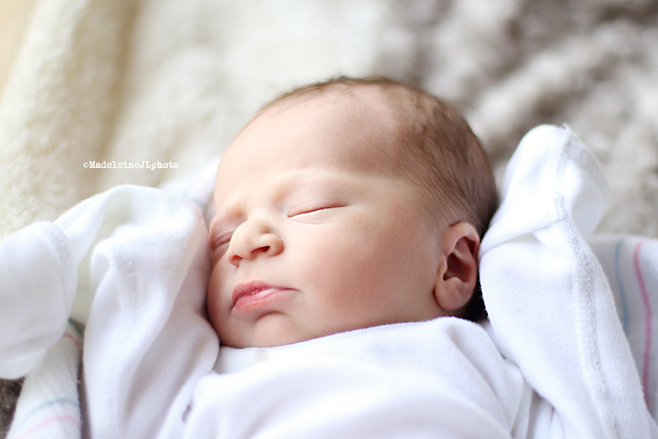 How to take gorgeous newborn pictures in the hospital. Madeleine JL photography How to take gorgeous newborn pictures in the hospital. Madeleine JL photography